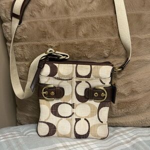 2008 Vintage Coach Brown and Cream signature Canvas crossbody bag - RARE